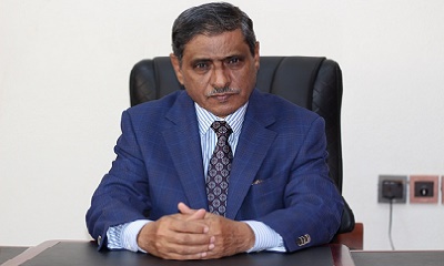 محافظ حضرموت يصدر تعميماً لقرار وزير الصحة بشأن تكليف الدكتور رياض الجريري وكيلاً لوزارة الصحة الى جانب إدارته لمكتب صحة ساحل حضرموت