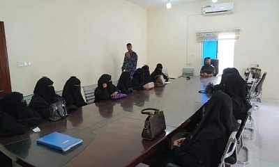 مدير أمن وشرطة ساحل حضرموت يلتقي بالضباط النساء لتفعيل دورهن في الأقسام