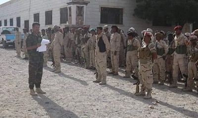 قائد قوات خفر السواحل يؤكد على أهمية الحفاظ على أمن حضرموت