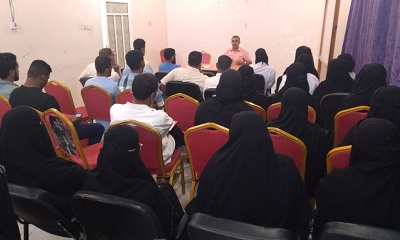 إدارة مستشفى المكلا للأمومة والطفولة تنظم محاضرة للتعريف عن فايروس الكورونا لقسم الطوارئ