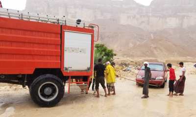 بتوجيهات العميد العوبثاني مصلحة الدفاع المدني بمديرية سيئون تنفذ عمليات الإنقاذ جراء الامطار الغزيرة