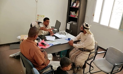 المدير التنفيذي ومسؤول الشؤون الاجتماعية بمؤسسة المبره التنموية يزوران مكتب الشئوون الاجتماعية بمديرية القطن
