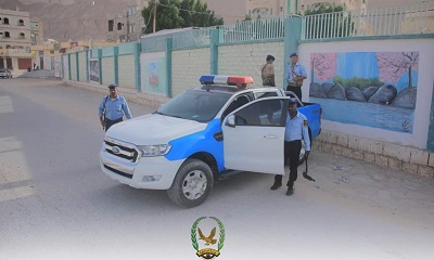 الشرطة السياحية بوادي حضرموت تضبط نزيل متهم بسرقة اغراض فندق بسيئون