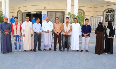 وكيل وادي حضرموت يشيد بالجهود والمبادرات الشبابية منها مبادرة أنت وطن لمواجهة فيروس كورونا