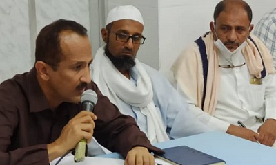 السلطة بالشحر تلتقي بعقال الحارات وعدد من المكاتب الخدماتية للعمل على حلحلة بعض الإشكاليات العالقة بالمديرية
