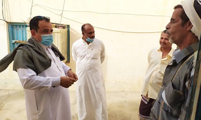 في اول ايام عيد الفطر المبارك : مدير عام مديرية شبام يتفقد سير عمل المرافق الخدمية بالمديرية