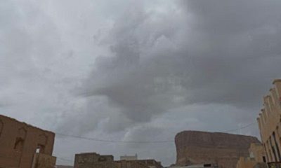 حضرموت تبداء بالتاثر المباشر بالمنخفض الجوي الذي يضربها