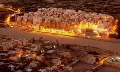 قيادة فرع المؤسسة المحلية للمياة والصرف الصحي بمديرية شبام تناقش خطة الطوارئ لمواجهة العاصفة المدارية