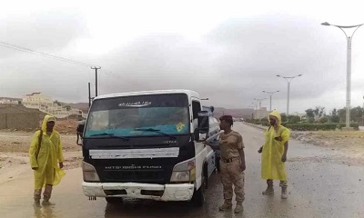 إنتشار لقوات النخبة الحضرمية للمساعدة والإرشاد للمواطنين لتجنيبهم آثار المنخفض الجوي
