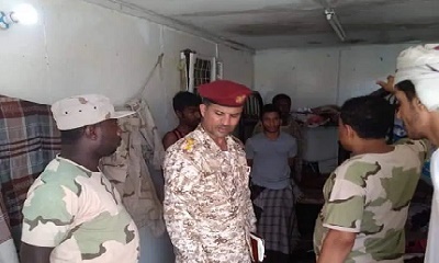 قائد قوات خفر السواحل بحضرموت يوجه بترميم بعض المواقع المتضررة من الحالة المدارية