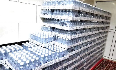 مصنع طيبة للمياه المعدنية بوادي حضرموت للشهر الثاني على التوالي يدعم مراكز العزل العلاجي بالمياه الصحية