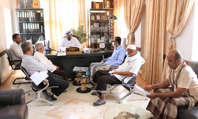 مدير عام سيئون يطلع على مقترحات المشاريع الممولة من الوكالة الألمانية للتنمية (GIZ) بمديرية سيئون.