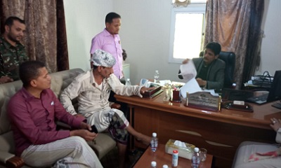 الشيخ خالد عبدالله العامري يلتقي مدير عام شركة النفط بالوادي والصحراء الشيخ عبدالرحمن عيظه بلفاس