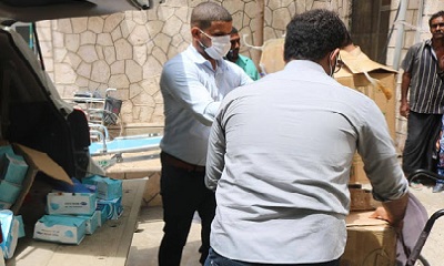 أحفاد العباس للتنمية وسمارت دي فارمسست يرفدان عدد من مستشفيات ساحل حضرموت بكمامات للوقاية من فايروس كورونا