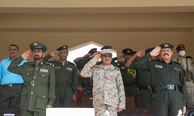 محافظ حضرموت يشهد حفل إنهاء فترة استجداد الدفعة الثانية "جامعيين" والدفعة الأولى "ثانوي" بكلية شرطة حضرموت للعام الجامعي 2020-2021م