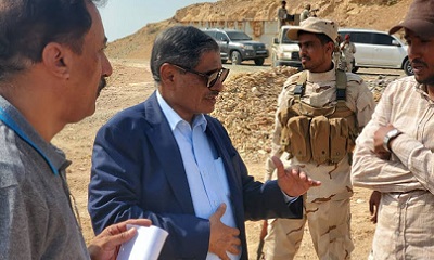 محافظ حضرموت يوجه بسرعة تخديم الموقع المخصص لنقل ورش إصلاح السيارات وبيع التشليح والخردة بمنطقة فوة