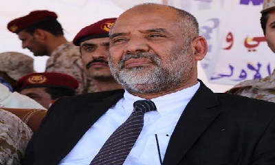 وكيل وادي حضرموت يوجه بتوفير معامل حاسوب لكلية التربية البدنية بجامعة سيئون