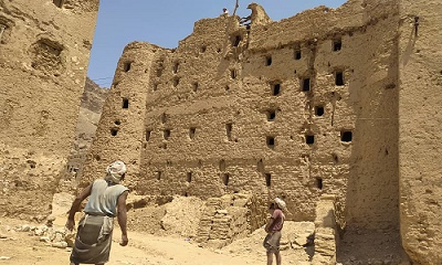 آل سيف الكثيري يرممون حصن سكيبان التاريخي ويدعون الجهات المعنية للاهتمام به