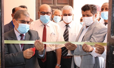 رئيس جامعة حضرموت وأمين عام محلي المهرة يفتتحان وحدة شؤون الطلاب - المهرة