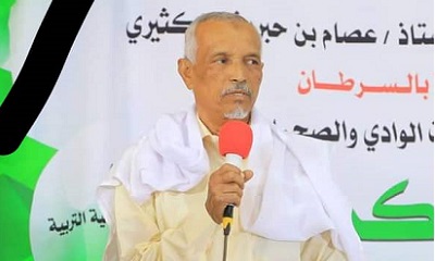 محافظ حضرموت يعزي وكيل المحافظة لشؤون الوادي والصحراء في وفاة عمه (والد زوجته)