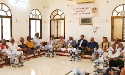 وزراء من الحكومة الشرعية ومحافظ سقطرى يقومون بزيارة لمرجعية حلف قبائل حضرموت الوادي والصحراء