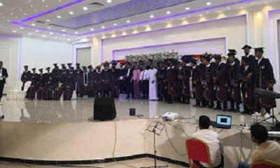 الاحتفال بتخرج الدفعة الـ 20 من طلاب الهندسة الكترونية واتصالات بجامعة حضرموت