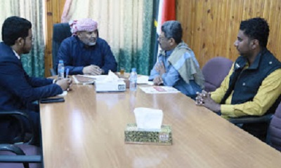 وكيل وادي حضرموت عصام الكثيري يطلع على نشاط مكتب تلفزيون حضرموت بالوادي