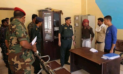 مدير عام الأمن والشرطة بساحل حضرموت يقوم بزيارة تفقدية لمركز شرطة روكب