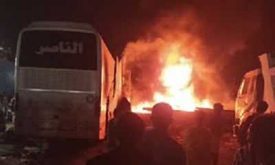 حريق هائل يندلع بجانب محطة كورنيش الستين بالمكلا دون معرفة اسبابه