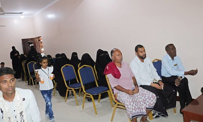 المعهد الوطني للعلوم الإدارية وحدة غيل باوزير يكرم الطلاب المتفوقين الأوائل الخريجين بالمعهد