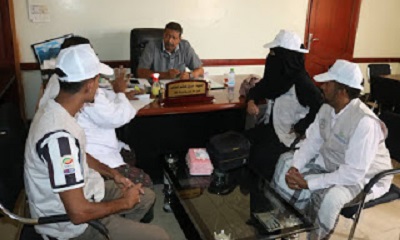 مدير عام مديرية المكلا يلتقي ممثلي جمعية دار البر الخيرية