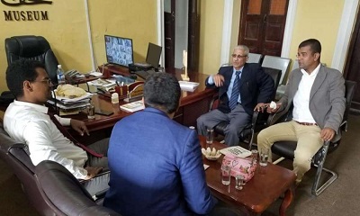 مدير عام نظافة ساحل حضرموت يلتقي بمدير الهيئة العامة للآثار والمتاحف لمناقشة الترتيبات الخاصة بمجال النظافة والتحسين 