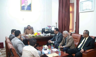 محافظ حضرموت يلتقي القائم بأعمال وزير الأشغال العامة والطرق ووكلاء الوزارة