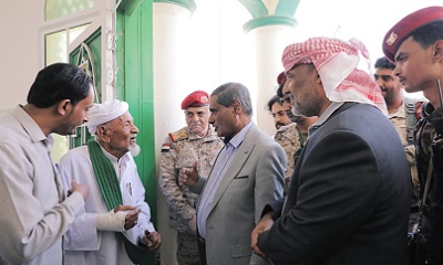 محافظ حضرموت يزور المؤرخ الأديب الأستاذ جعفر السقاف ويؤكد أن العلماء والباحثين فخر المحافظة