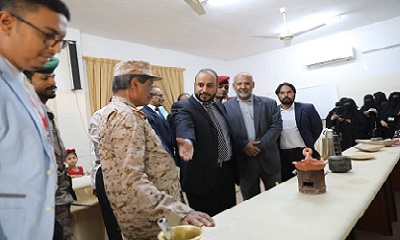 محافظ حضرموت يفتتح معرض كتاب وقهوة والموروث التراثي الشعبي الحضرمي بسيئون