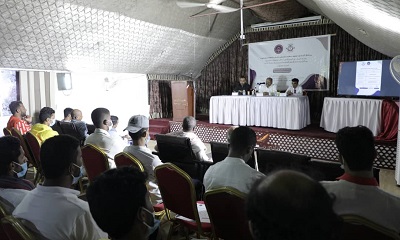 المنتدى السياسي لطلاب جامعة حضرموت ينظم أمسية بعنوان: السياسة والمجتمع بالمكلا