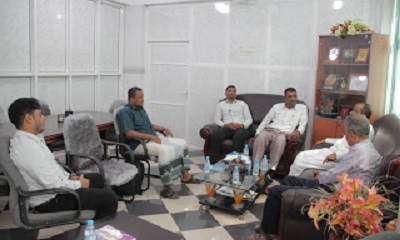 المدير العام لمكتب وزارة الصناعة والتجارة بساحل حضرموت يزور غرفة تجارة وصناعة حضرموت