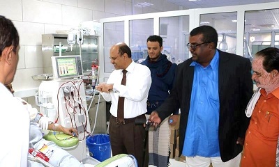 الدكتور القباطي رئيس هيئة مستشفى مارب العام يطلع على نشاط مراكز الكلى بوادي حضرموت ويناقش اوجه التعاون بينهما