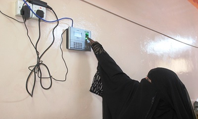 مكتب وزارة الشئون الاجتماعية والعمل يدشن العمل بنظام البصمة بالمكلا