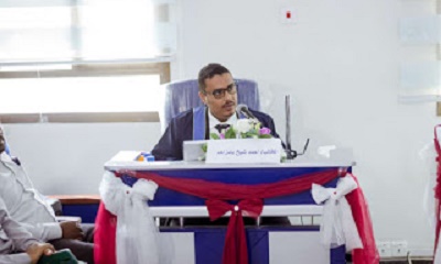 جامعة حضرموت تمنح درجة الماجستير للباحث أحمد شيخ عمر بامزاحم في تخصص إدارة الأعمال بكلية العلوم الإدارية