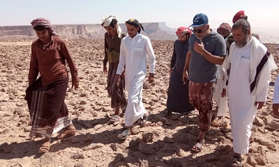 مدير عام حجر الصيعر يشيد باهتمام قيادة السلطه المحليه بمديريات الصحراء