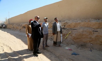 وكيل وادي حضرموت يتفقد سير الأعمال في تنفيذ مشروع توسعة شارع الجزائر الرئيسي يسيئون و شق عدد من الطرقات الجديدة
