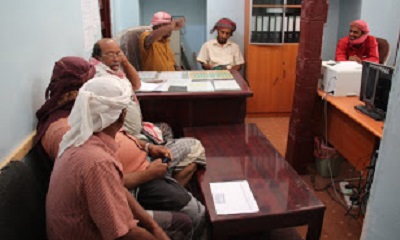 اجتماع يناقش استعدادات مكتب النظافة بمديرية شبام لشهر رمضان المبارك