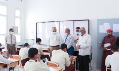 الوكيل الكثيري يدشن الاختبارات النهائية بثانوية سيئون النوذجية للبنين