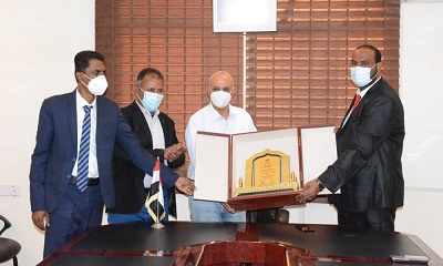 وزير المياه يناقش استكمال أعمال مشروع الصرف الصحي في سيئون وتريم