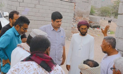 المدير العام لمديرية مدينة المكلا في نزول ميداني الى منطقة فوة لحل مشكلة انقطاع المياه