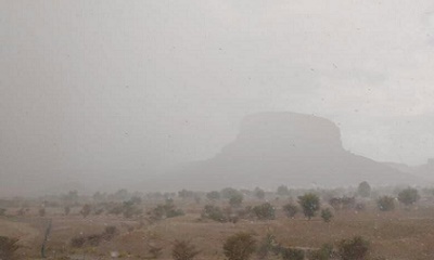 نتيجة للحالة الجوية ..هطول أمطار غزيرة ومتوسطة على هضاب ووادي حضرموت