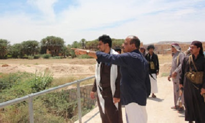 مدير عام مديرية شبام يتفقد مجاري السيول ويوجه ببعض التعديلات تحسبا لاي طارئ