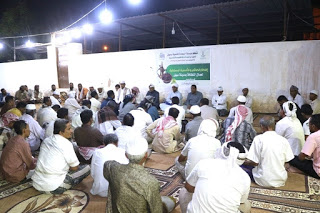 مؤسسة السعادة للتنمية تقيم مأدبة افطار وامسية رمضانية لعمال النظافة والتحسين بمدينة سيئون