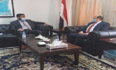 السفير الزنداني يلتقي الصيعري مدير منفذ الوديعه 